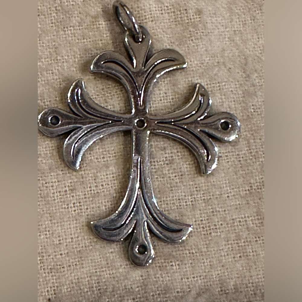 Retired James Avery Cross Pendant.
